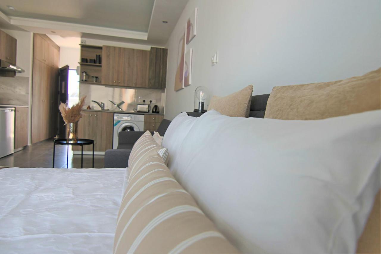 Апартаменти Phaedrus Living: Seaside Luxury Flat Athina 117 Пафос Екстер'єр фото